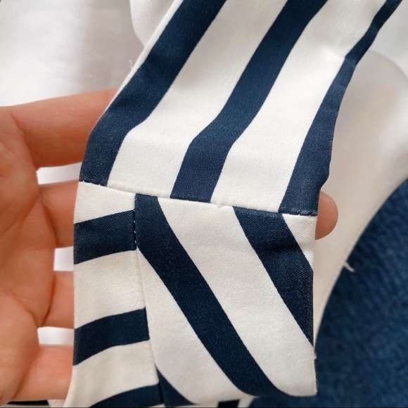 🐚 HM NAVY WHITE STRIPE DRESS! - Picture 6 of 12